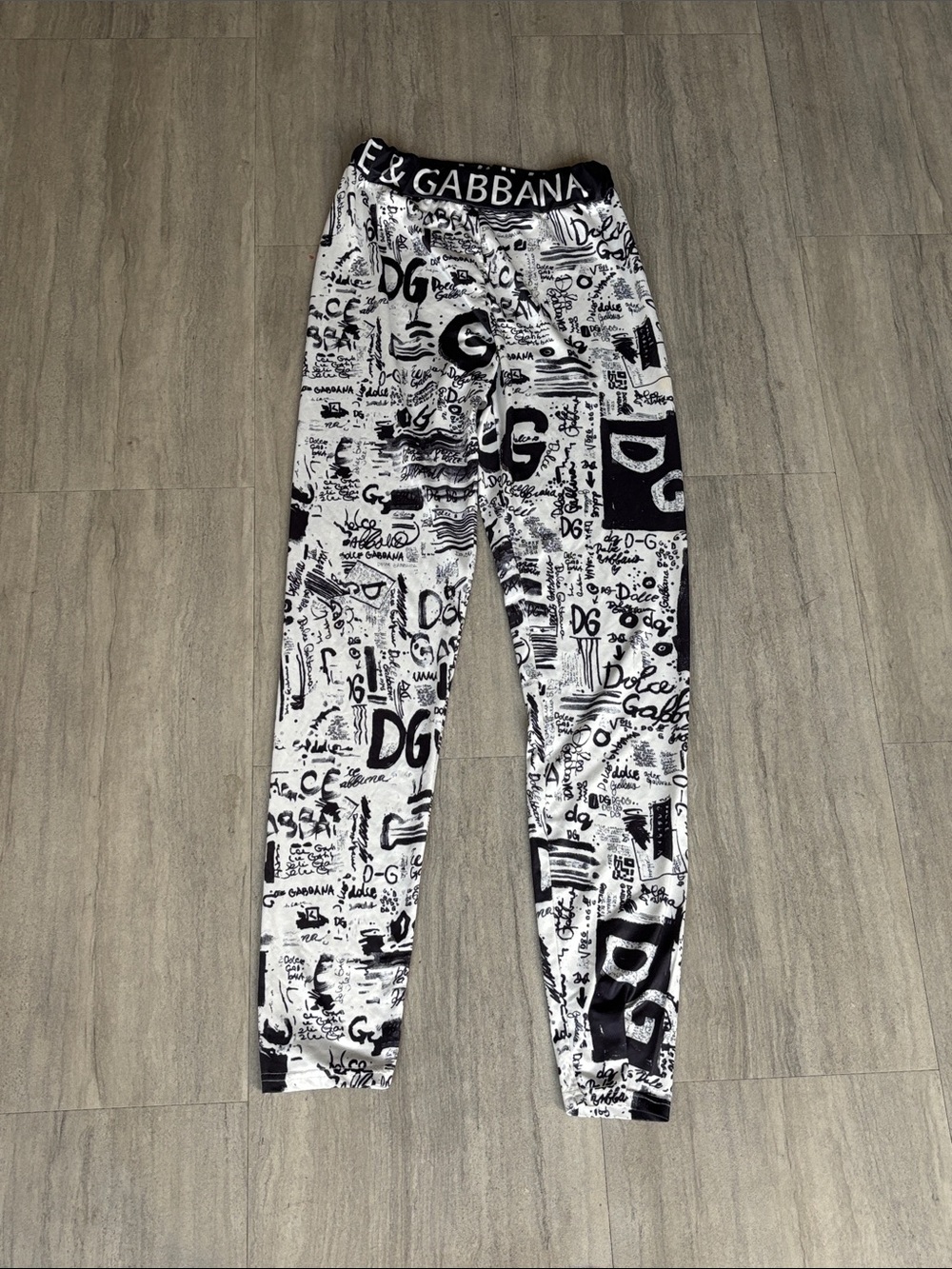 Dolce & Gabbana Black & White Logo Print Leggings